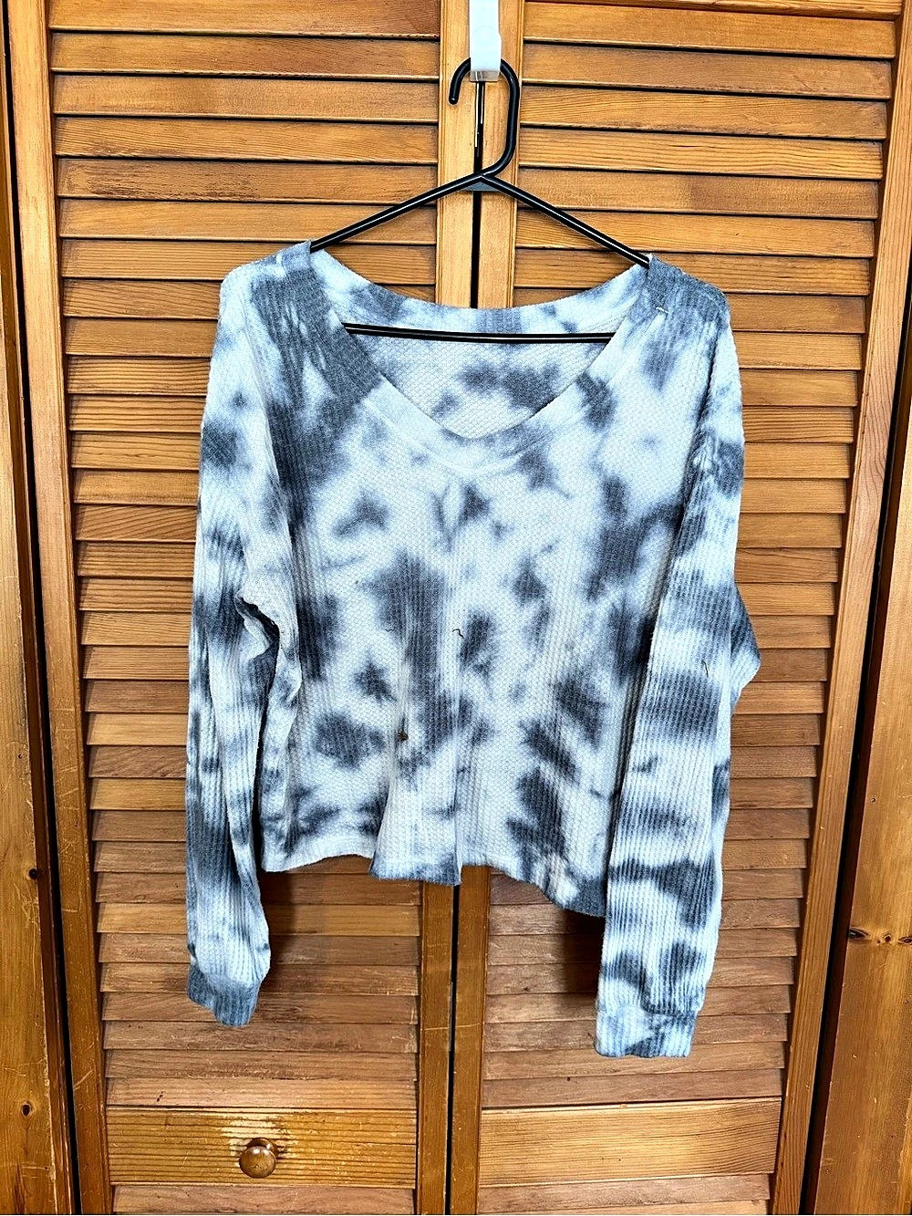 Aeropostale Tie-Dye Knit Top in Blue & White Size Medium